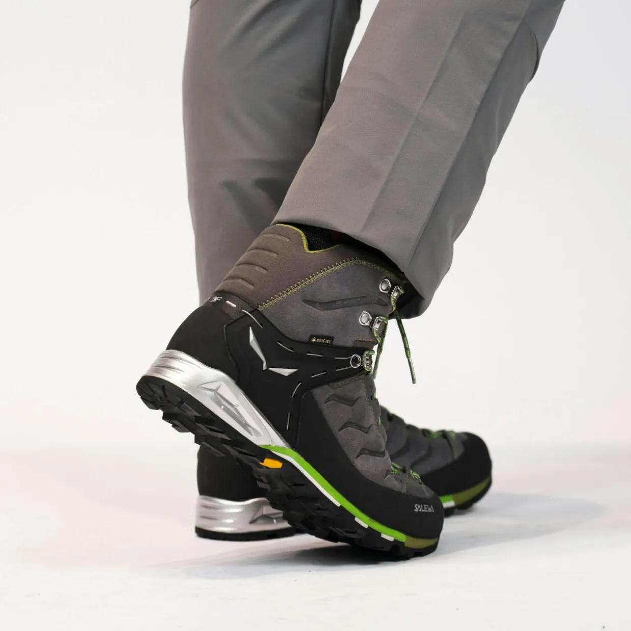 Trekker Mid GORE-TEX® scarpone uomo
